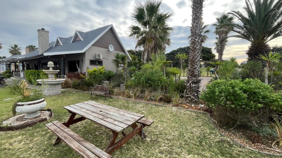 3 Bedroom Property for Sale in Marina Martinique Eastern Cape